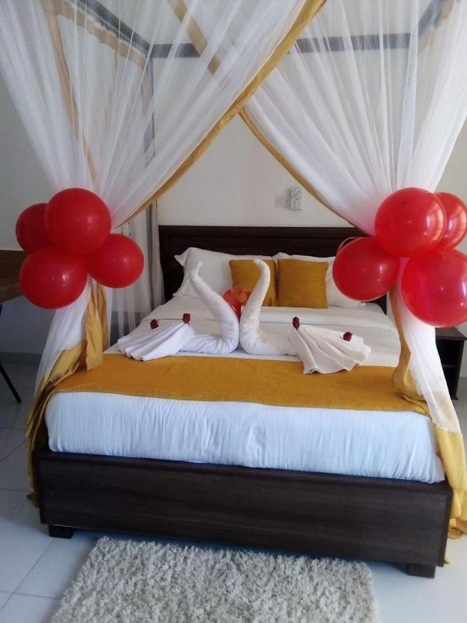 Diani Palm Resort Diani Beach Exterior photo